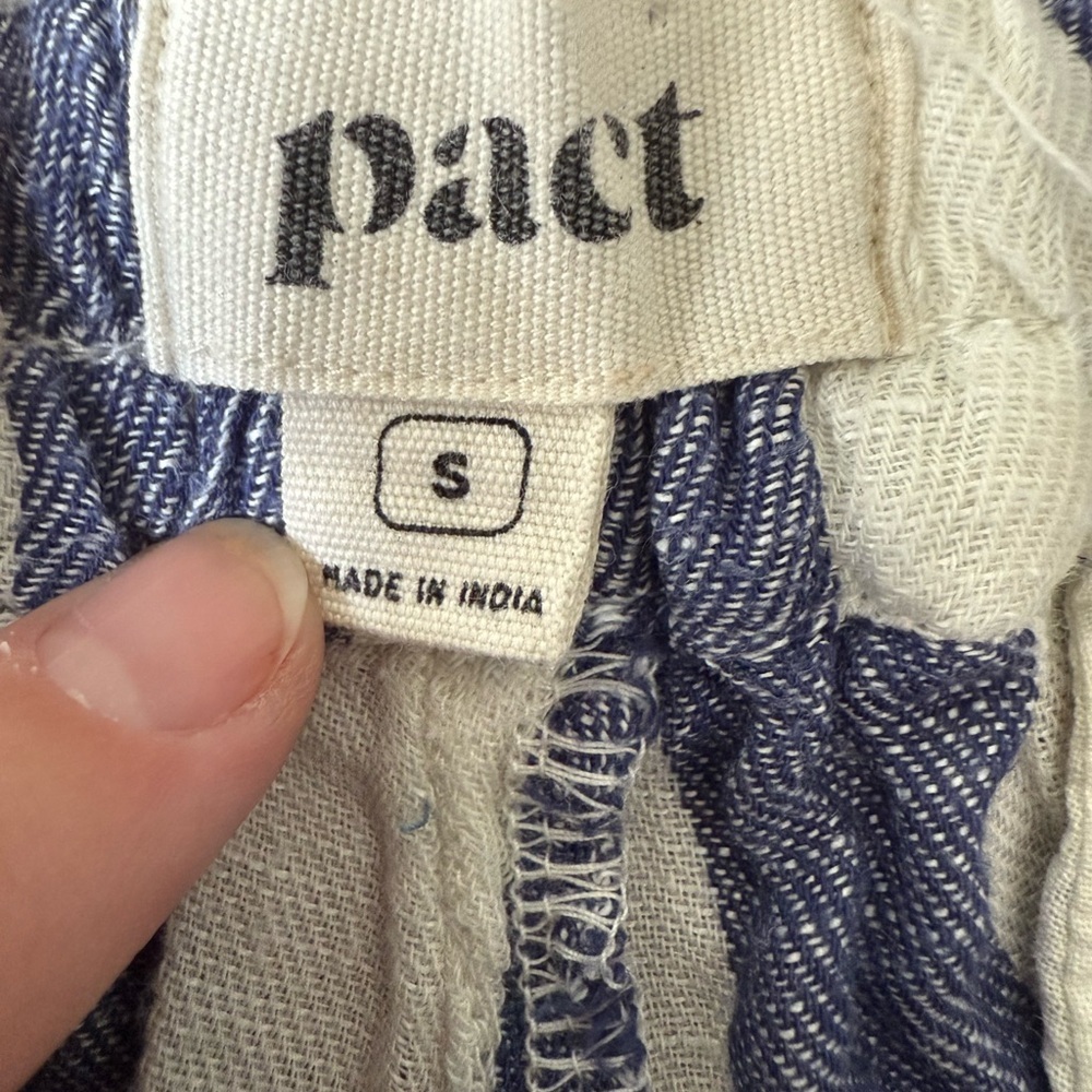 Pact Blue and White Bermuda Shorts Nautical Stripes Size Small - Picture 6 of 6